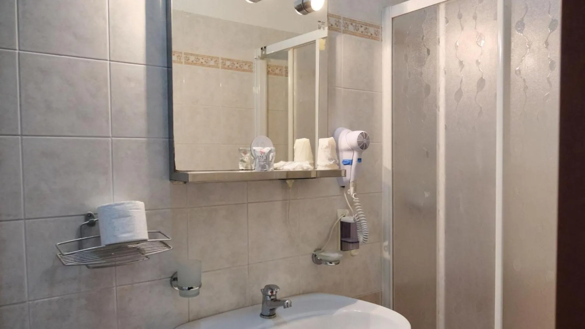 Room In Bb - Single Room For Bike Lovers In A Bb In Porto Viro